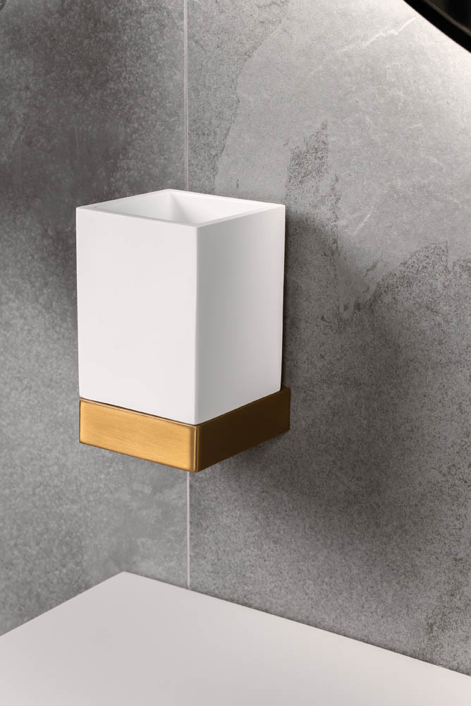 Стакан настенный Qubic Matt Gold 10724-MG