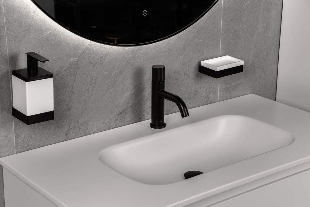 Мыльница настенная Qubic Matt Black 10723-B