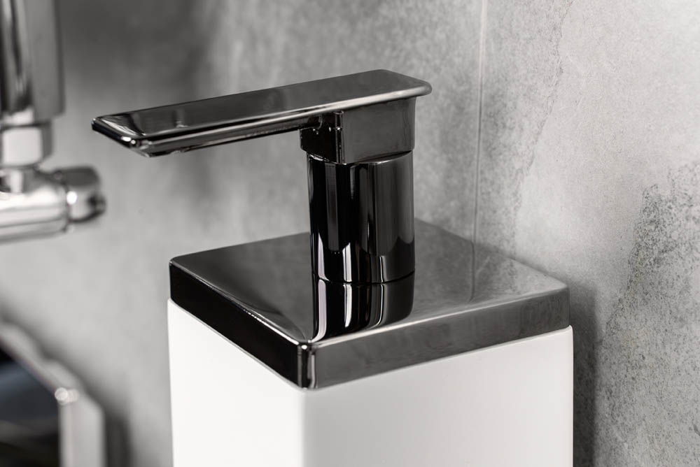 Диспенсер настенный Qubic Shine Gun Metal 10727-SGM